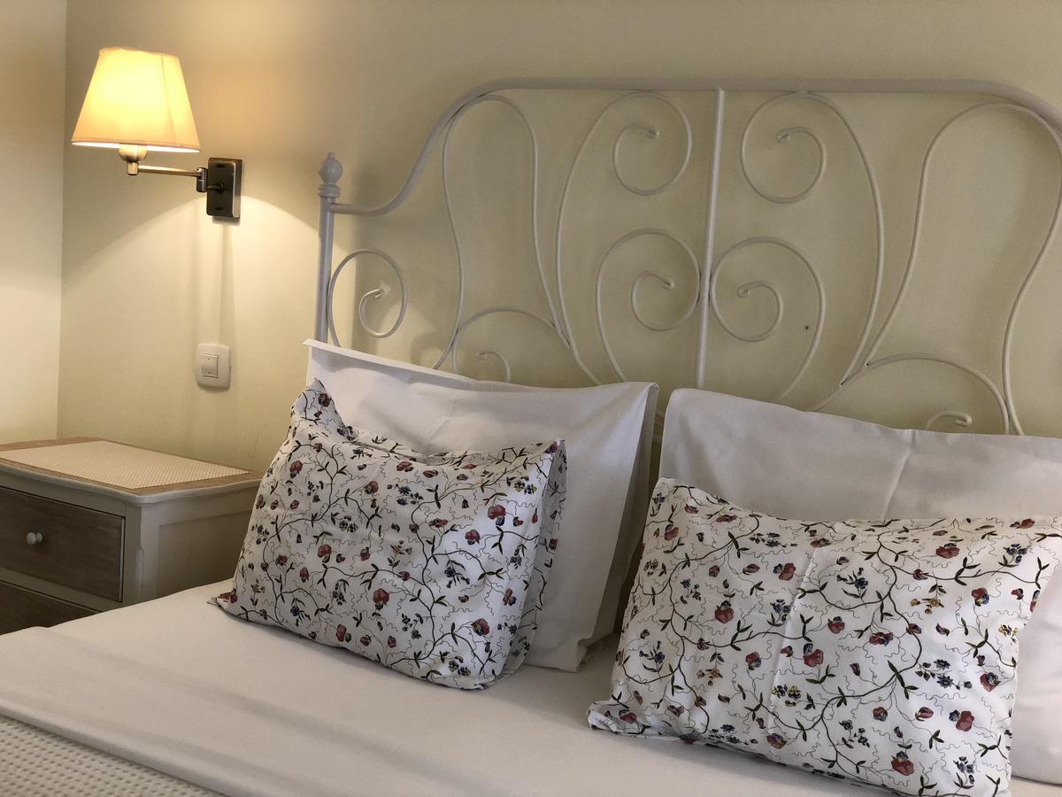 Guest House Sea Breeze Sveti Stefan Exterior photo